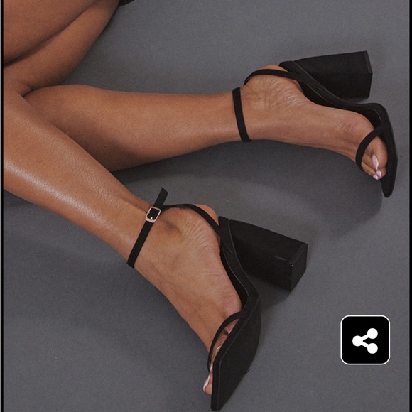 NWT pretty little thing black block heels size 7 - Picture 2 of 5